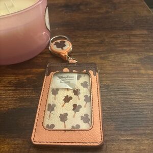 Loungefly badge holder Minnie Mouse